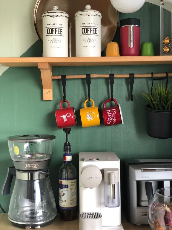 Cum să-ți creezi o stație de cafea acasă: pas cu pas